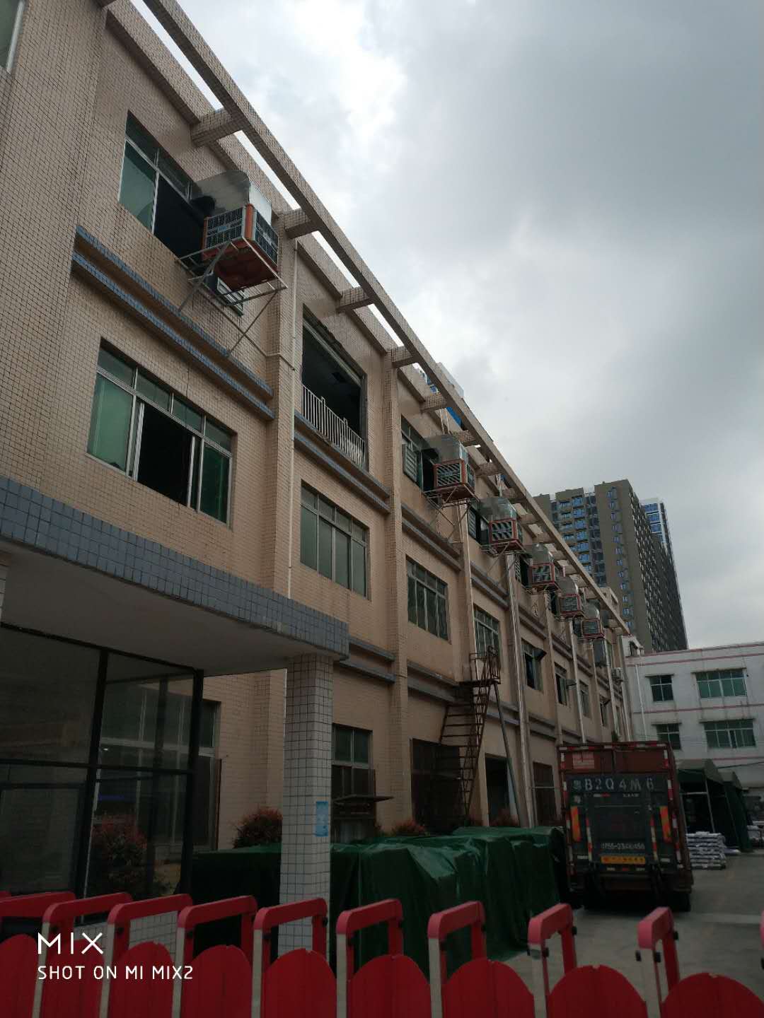 如何給高溫車間通風降溫？