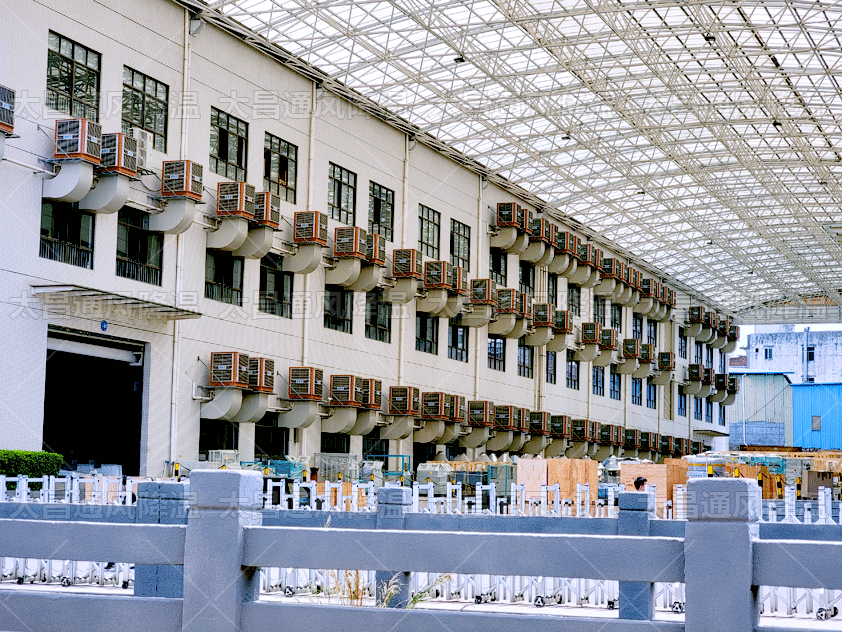 廠房太熱怎么降溫？車間降溫設(shè)備解決方案