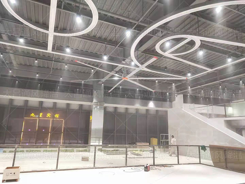 健身房用什么設(shè)備降溫比較合適？這款設(shè)備你一定要知道！